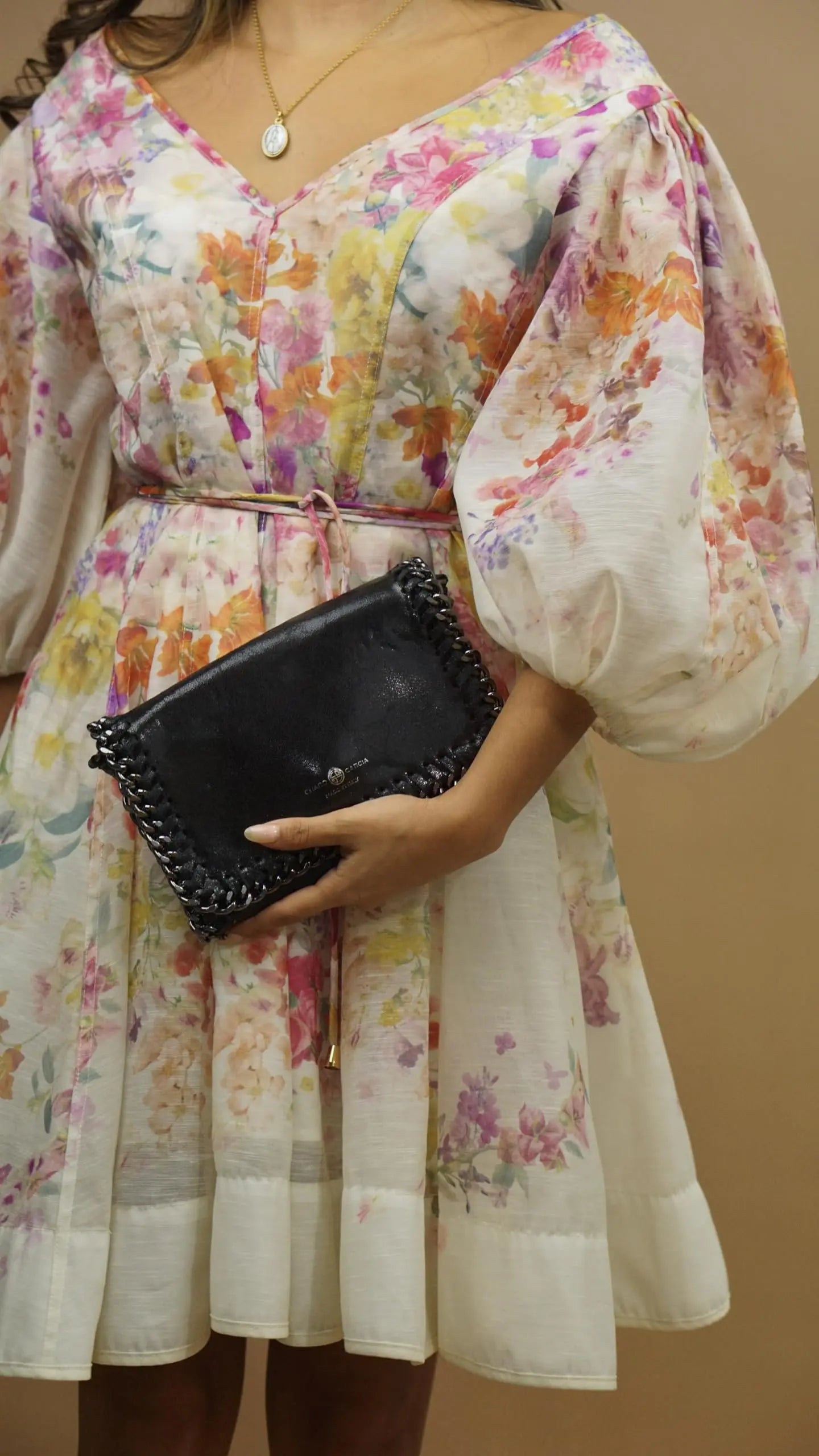 Premium Italian Leather Handmade in Florence, Italy. Small Crossbody Bag for Women with a Detachable Strap. Daniela Collection Made in Italy (Beige) - Charo García