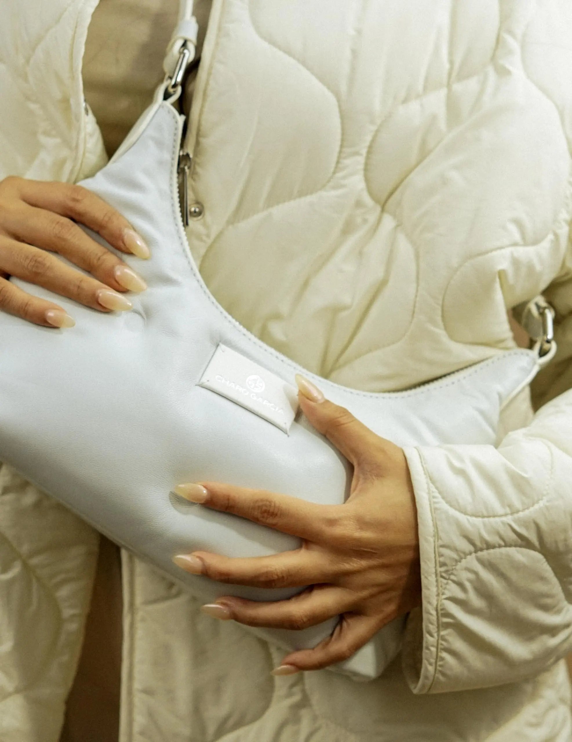 Premium Italian Leather Shoulder Bag for Women – 100% Genuine Leather. Detachable & Adjustable Strap (Black) - Charo García