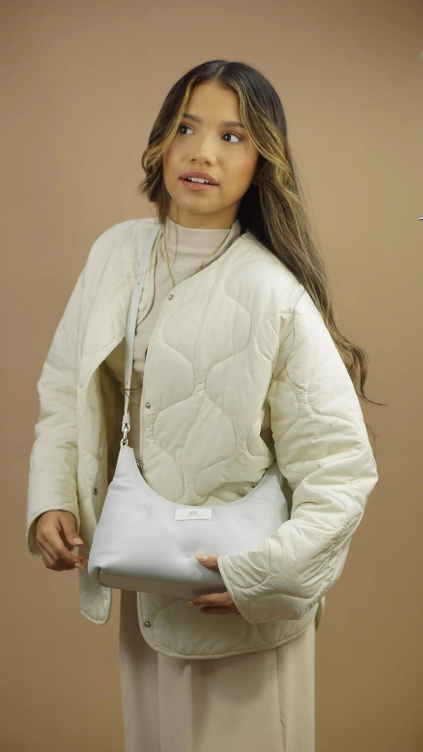 Premium Italian Leather Shoulder Bag for Women – 100% Genuine Leather. Detachable & Adjustable Strap (Black) - Charo García